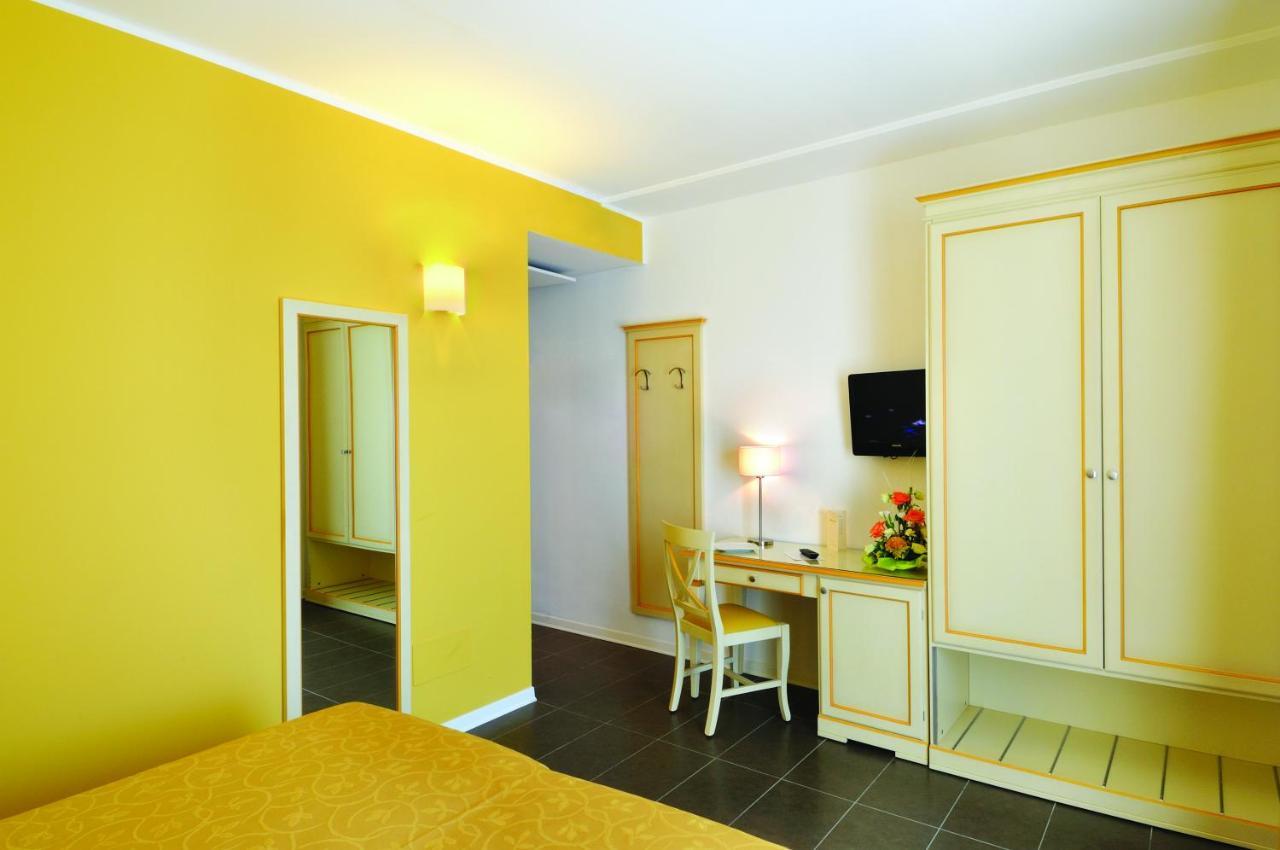 Hotel Stella Marina San Vincenzo Eksteriør billede